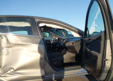 2017 Chevrolet Cruze Lt Auto z USA, uszkodzony, nr VIN 3G1BE6SM0HS545884